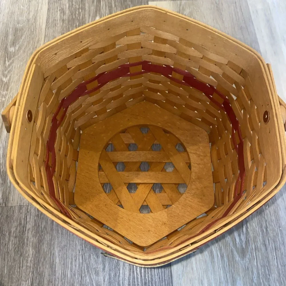 Longaberger ® Christmas Collection™ 1997 Edition Snow flake Basket™